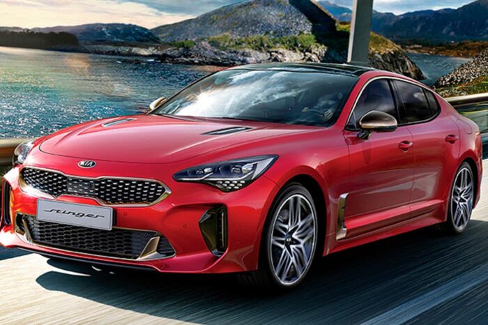 Renting  KIA STINGER 3.3 T-GDI GT 4X4