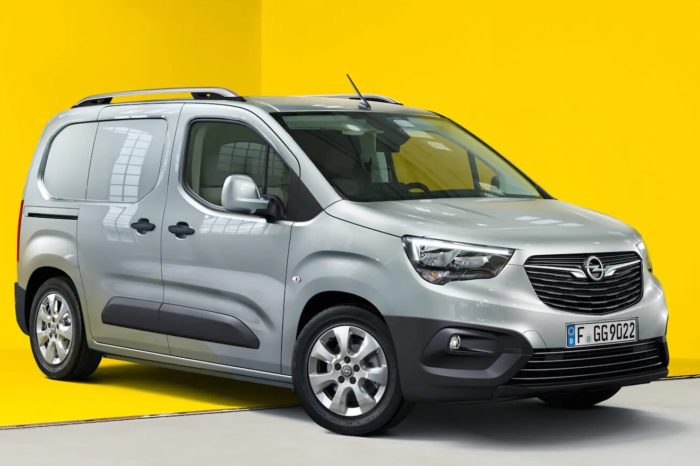Renting  OPEL COMBO LIFE BUSINESS EDITION PLUS 1.5TD S/S 74KW 100CV MT6 L1 N1